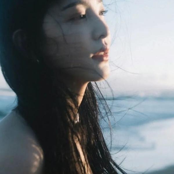 绿杨移作两家春封面